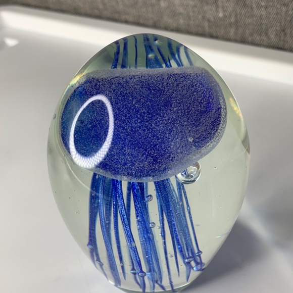Art Glass Blue Tropical Jellyfish Paperweight Collectible - Picture 7 of 7